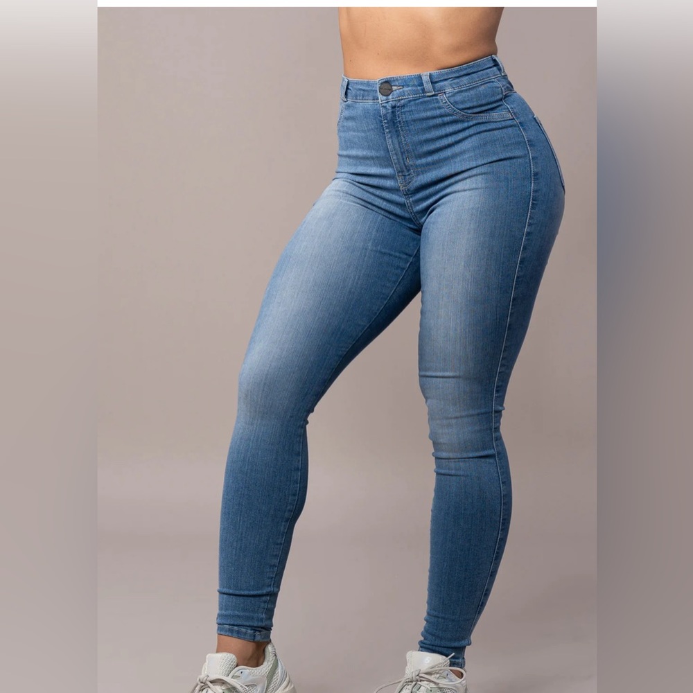 FIT Jeans. Stretchy, ultra flattering. Stock photo included to show how they fit